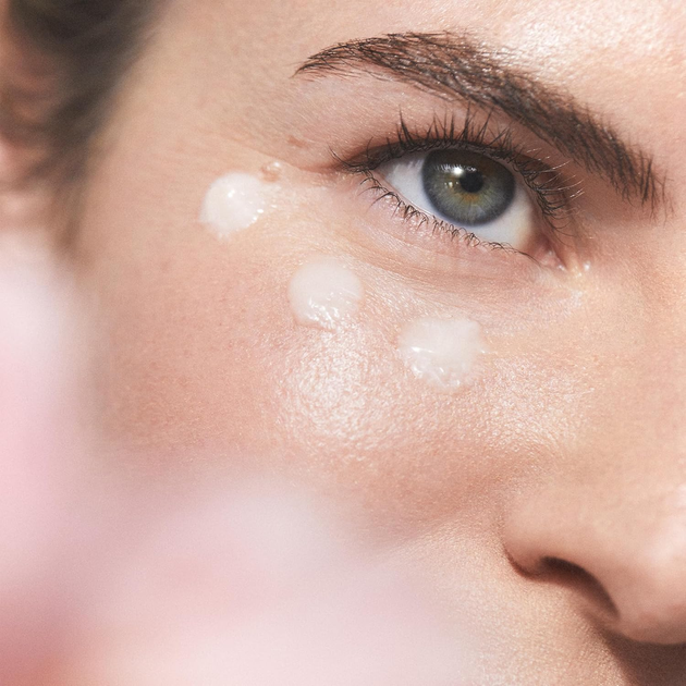 Крем для шкіри навколо очей Kora Organics Berry Bright Vitamin C зволожуючий 15 мл (9342759005853) - зображення 4