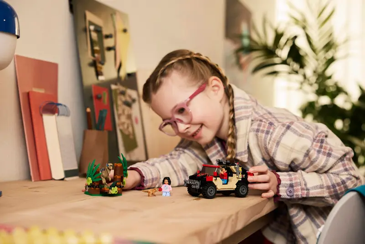 Конструктор LEGO Jurassic World Втеча від раптора по бездоріжжю, 285 ел. 76972 (5702017812779) - зображення 9
