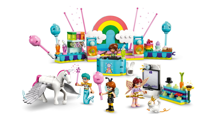 Конструктор LEGO Friends Костюмована вечірка з єдинорогом та феєю 261 деталь (42661)  - зображення 3