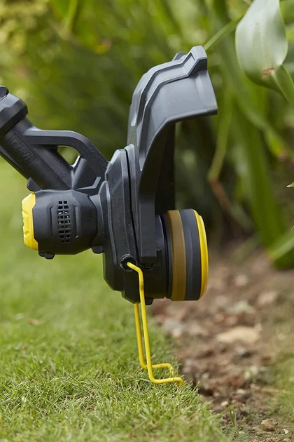 Триммер аккумуляторный Stanley FatMax 20 В, 4 Ач, 1.6 мм, ширина кошения 33 см, 6200 об/мин SFMCST933M1 - Фото 6 Триммер аккумуляторный Stanley FatMax 20 В, 4 Ач, 1.6 мм, ширина кошения 33 см, 6200 об/мин SFMCST933M1 - изображение 6