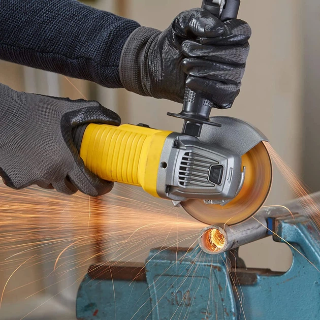 Угловая шлифовальная машина Stanley FatMax 850 Вт, 12000 об/мин, d=125мм FMEG220 - Фото 4 Угловая шлифовальная машина Stanley FatMax 850 Вт, 12000 об/мин, d=125мм FMEG220 - изображение 4