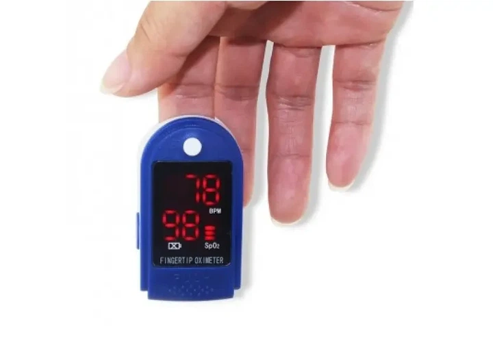 Пульсоксиметр Fingertip LK88, біло-синій - зображення 4