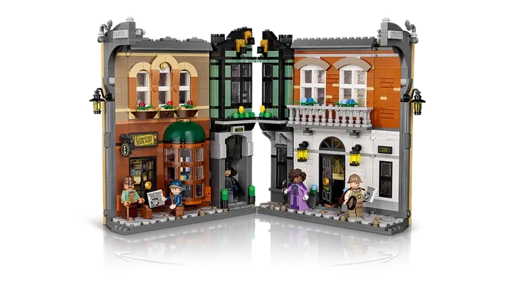 Конструктор LEGO Icons Шерлок Холмс: Книжный уголок 1359 элементов (10351) - Фото 4 Конструктор LEGO Icons Шерлок Холмс: Книжный уголок 1359 элементов (10351) - изображение 4