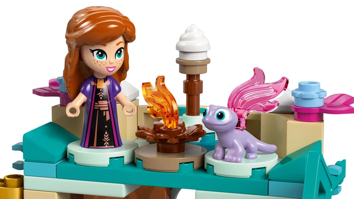 Конструктор LEGO Disney Миниатюрный замок Эренделл и ледяной дворец Эльзы 306 элементов (43278) - Фото 5 Конструктор LEGO Disney Миниатюрный замок Эренделл и ледяной дворец Эльзы 306 элементов (43278) - изображение 5