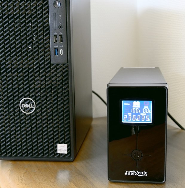 Zasilacz awaryjny EnerGenie Pro 1500 VA LCD (EG-UPS-034) (955555906549660) - Outlet - obraz 3