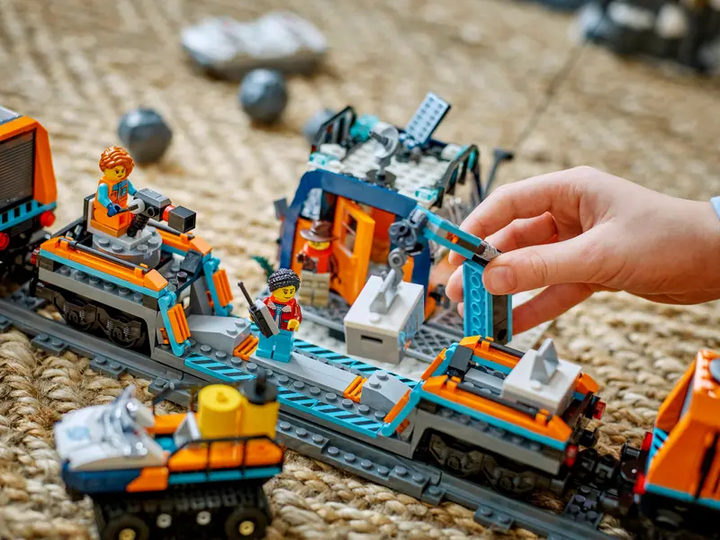 Конструктор LEGO City Полярний експрес дослідників Арктики 1517 елемента (60470) - зображення 10