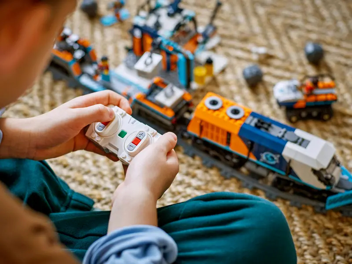 Конструктор LEGO City Полярний експрес дослідників Арктики 1517 елемента (60470) - зображення 11