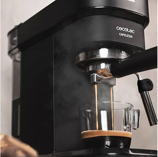 Ekspres do kawy kolbowy Cecotec Cafelizzia 790 Czarny (01651) - obraz 2