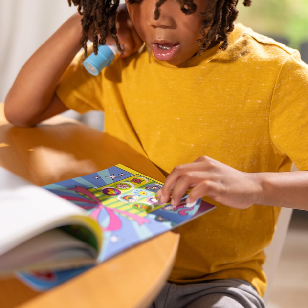 Książka z naklejkami Melissa & Doug WOW Jednorożec (681147005495) - obraz 7