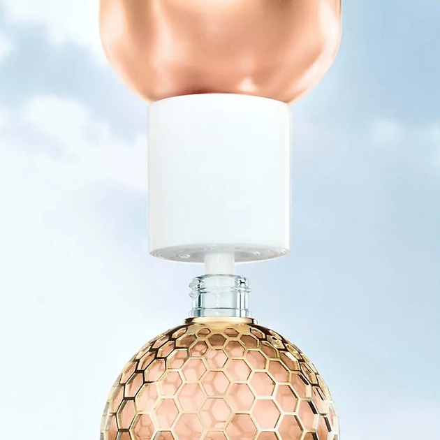 Guerlain Aqua Allegoria Rosa Rossa Туалетная вода, 75 мл (флакон с возможностью повторного наполнения) - Фото 4 Guerlain Aqua Allegoria Rosa Rossa Туалетная вода, 75 мл (флакон с возможностью повторного наполнения) - изображение 4