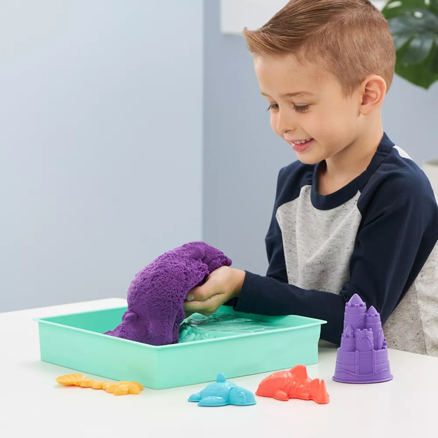 Набір для ліплення Kinetic Sand маленька пісочниця фіолетова (778988404928) - зображення 9