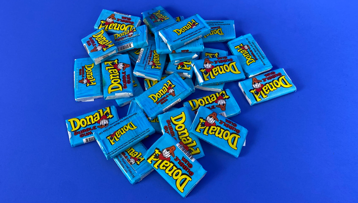 Набір Жувальна Гумка Donald Bubble Gum 10шт Blue 4,5g - Фото 2 Набір Жувальна Гумка Donald Bubble Gum 10шт Blue 4,5g - зображення 2