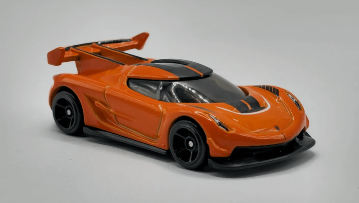 Машинка Базовая Hot Wheels 2020 Koenigsegg Jesko Exotics 1:64