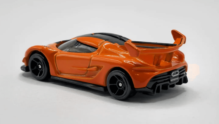 Машинка Базовая Hot Wheels 2020 Koenigsegg Jesko Exotics 1:64