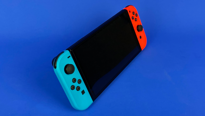 Консоль Nintendo Switch OLED Model HEG-001 64GB Blue Red Б/У - изображение 4