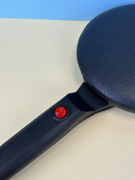 Сковорідка CREPE MAKER 200°С, 650 Вт, діаметр 20 см для приготування млинців 7749 - Фото 5 Сковорідка CREPE MAKER 200°С, 650 Вт, діаметр 20 см для приготування млинців 7749 - зображення 5
