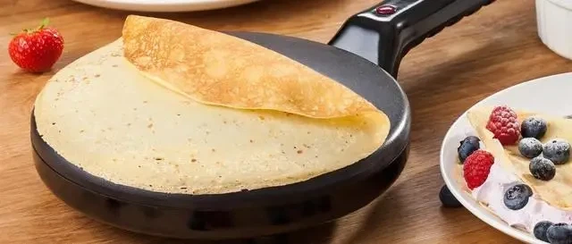 Сковорідка CREPE MAKER 200°С, 650 Вт, діаметр 20 см для приготування млинців 7749 - Фото 8 Сковорідка CREPE MAKER 200°С, 650 Вт, діаметр 20 см для приготування млинців 7749 - зображення 8