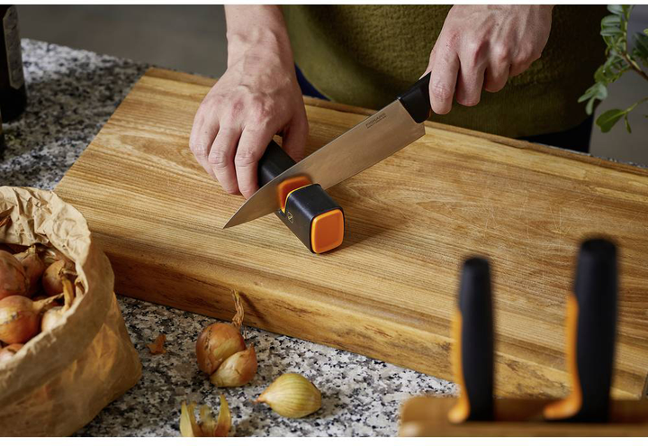 Точилка для ножів Fiskars Edge 16.5 x 4.5 x 3.5 см (6424009787009) - зображення 3