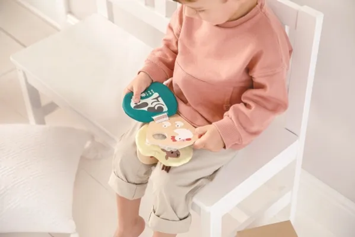 Książka Hape Baby Book Bella Drewniana i tekstylna (87-8539) - obraz 5