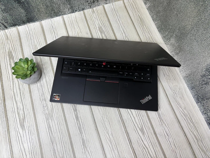 Бизнес-ноутбук Lenovo ThinkPad X13 Gen 1 |13.3