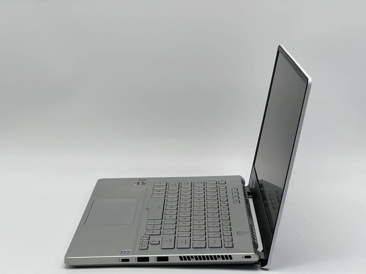 Ігровий ноутбук Asus ROG Zephyrus G14 GA401QM / 14" (1920x1080) IPS / AMD Ryzen 9 5900HS (8 (16) ядер по 3.0 - 4.6 GHz) / 24 GB DDR4 / 960 GB SSD / nVidia GeForce RTX 3060, 6 GB GDDR6, 192-bit б/в - Фото 4 Ігровий ноутбук Asus ROG Zephyrus G14 GA401QM / 14" (1920x1080) IPS / AMD Ryzen 9 5900HS (8 (16) ядер по 3.0 - 4.6 GHz) / 24 GB DDR4 / 960 GB SSD / nVidia GeForce RTX 3060, 6 GB GDDR6, 192-bit б/в - зображення 4