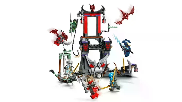 Конструктор LEGO NINJAGO Село драконьей бури 305 деталей (71841
