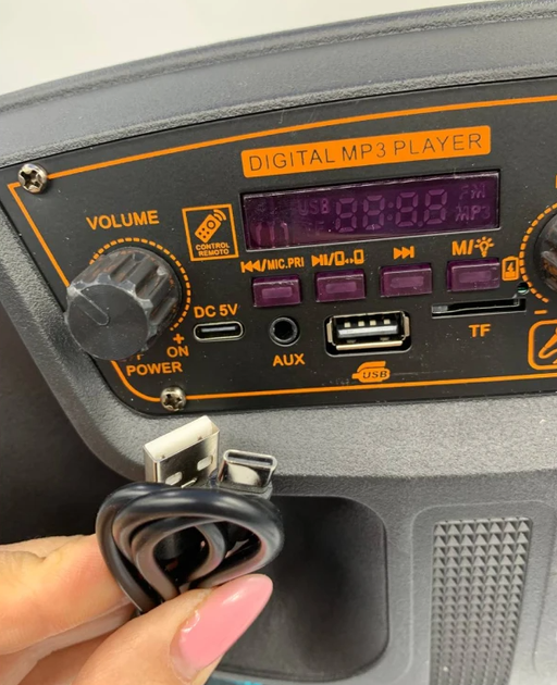 Колонка портативна Kimiso QS-5805 з мікрофоном і світломузкою - Фото 8 Колонка портативна Kimiso QS-5805 з мікрофоном і світломузкою - зображення 8