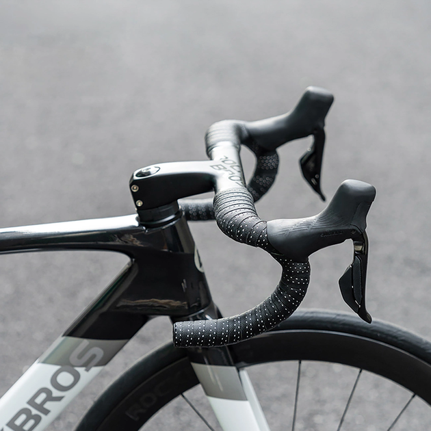 Owijka na kierownicę RockBros EVA Handlebar Tape "Shark" Pattern Black (71240004001) - obraz 8