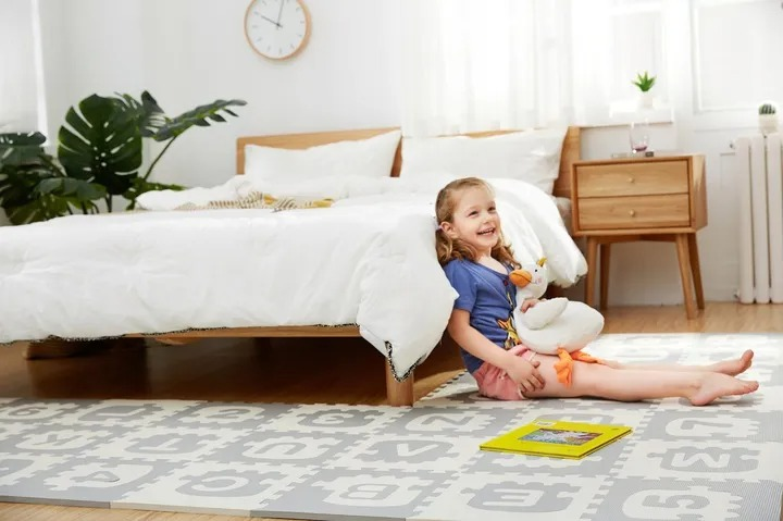 Mata piankowa dla dzieci RICOKIDS puzzle pociąg literki 36 szt (5902854518814) - obraz 5