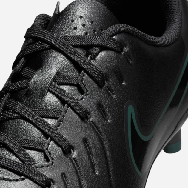 Buty piłkarskie korki młodzieżowe chłopięce Nike Jr Legend 10 Club Fg/Mg DV4352-002 37.5 (5Y US) Czarne (197597386089) - obraz 6