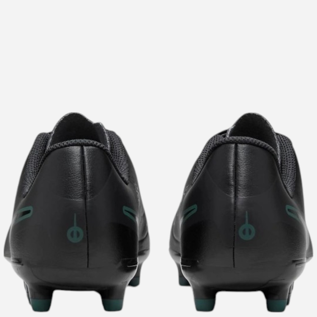 Підліткові футбольні бутси шиповки для хлопчика Nike Jr Legend 10 Club Fg/Mg DV4352-002 36 (4Y US) Чорні (197597327464) - зображення 5