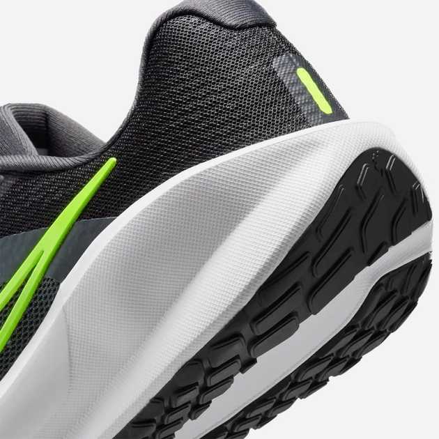 Buty do biegania męskie Nike Downshifter 13 FD6454-007 44.5 (10.5US) Czarne (197859136292) - obraz 8