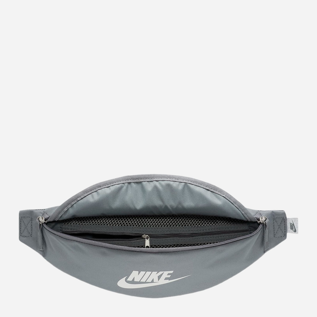 Спортивна сумка бананка поясна тканинна Nike Nk Heritage Waistpack - Fa21 DB0490-084 Сіра (197599109648) - зображення 5