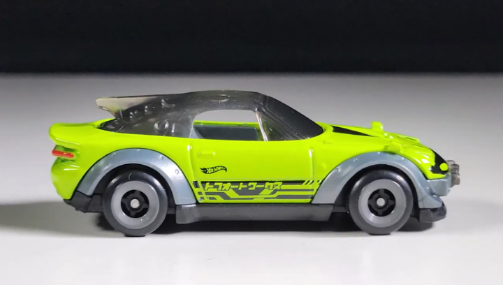 Машинка Базовая Hot Wheels Mazda MX-5 Miata (2025) Dream Garage 1:64 HYX57 Green - Фото 4 Машинка Базовая Hot Wheels Mazda MX-5 Miata (2025) Dream Garage 1:64 HYX57 Green - изображение 4