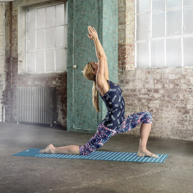 Коврик двосторонній для йоги та фітнесу Reebok Double Sided Yoga Mat 173×61×0,4 см Синьо-білий - Фото 6 Коврик двосторонній для йоги та фітнесу Reebok Double Sided Yoga Mat 173×61×0,4 см Синьо-білий - зображення 6