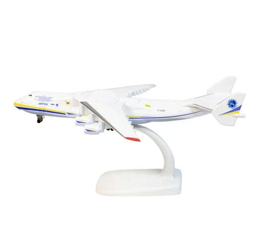 Модель самолета Антонов AN-225 Мрия Масштаб 1:400 Белый Коллекционная с подставкой - Фото 2 Модель самолета Антонов AN-225 Мрия Масштаб 1:400 Белый Коллекционная с подставкой - изображение 2