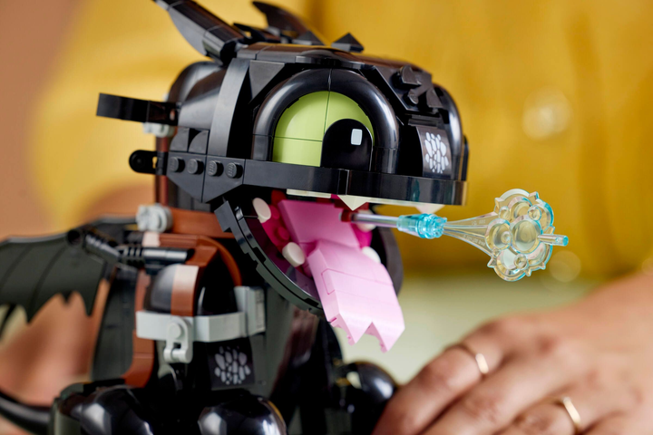 Klocki konstrukcyjne LEGO Icons Jak wytresować smoka: Szczerbatek 784 elementy (10375) - obraz 9