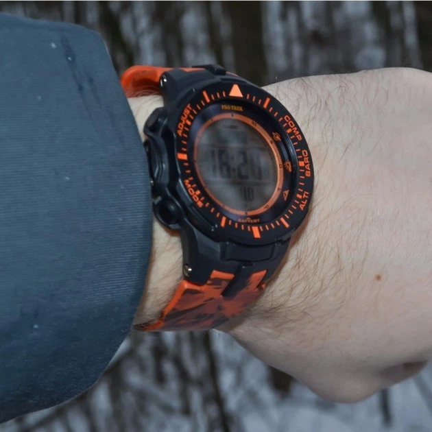 Чоловічий Спортивний Наручний Годинник CASIO PRG-300CM-4ER - Фото 2 Чоловічий Спортивний Наручний Годинник CASIO PRG-300CM-4ER - изображение 2