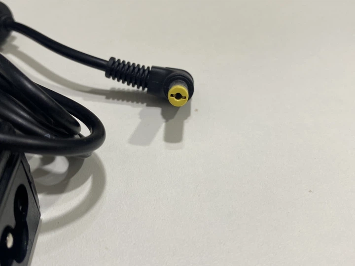 Блок питания Зарядное устройство для ноутбука Acer 30W 19V 1.58A 5.5*1.7 - изображение 2