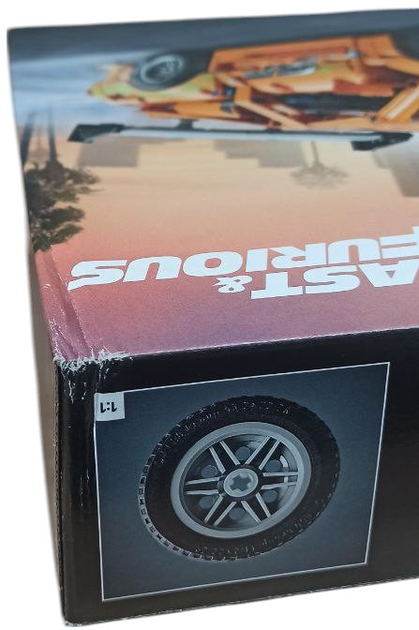 Zestaw klockow LEGO Technic Fast and Furious Toyota Supra MK4 810 elementow (42204) (955555909322065) - Outlet - obraz 4