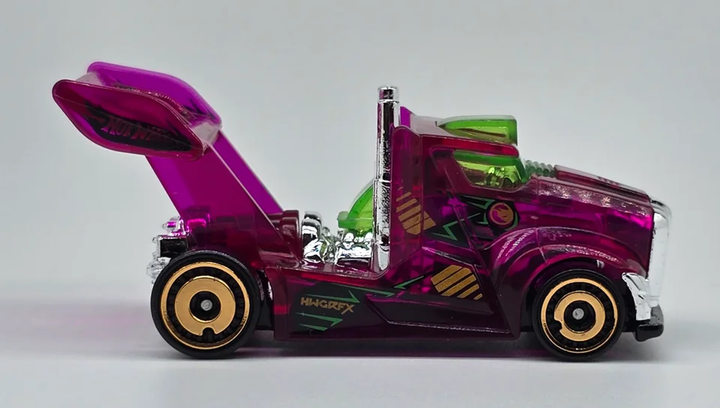 Машинка Базова Hot Wheels Rig Storm Netflix Treasure Hunts X-Raycers 1:64 JBC24 Purple - зображення 4