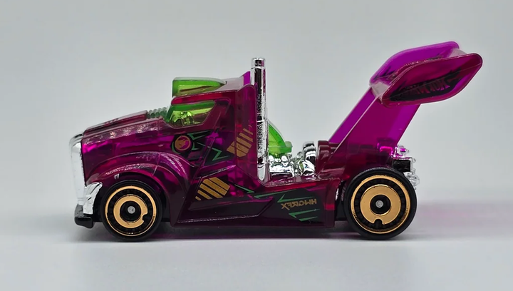 Машинка Базова Hot Wheels Rig Storm Netflix Treasure Hunts X-Raycers 1:64 JBC24 Purple - зображення 5