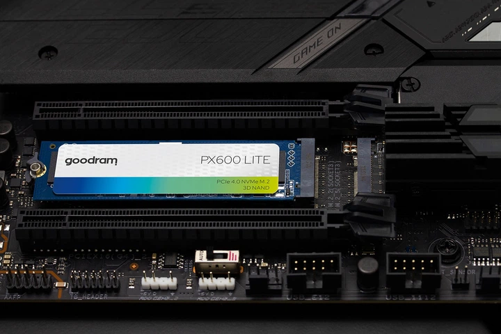 Dysk SSD Goodram PX600 Lite 1 TB M.2 2280 PCIe 4.0 x4 NVMe 3D NAND (SSDPR-PX600L-01T-80) - obraz 3