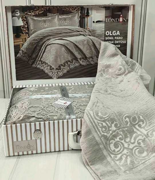 Жаккардовое покрывало с наволочками London Olga 265 x 275 см с кружевом серо-бежевое - изображение 3