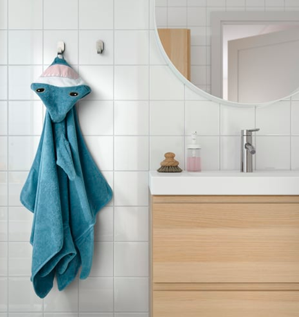 Рушник бавовняний з капюшоном IKEA BLÅVINGAD 70x140 см Акула Синьо-сірий 905.284.41 - зображення 4