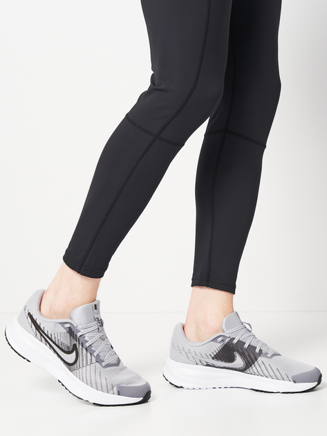 Мужские кроссовки для бега Nike Run Defy HM9594-003 40 (7US) 25 см Серые (197861843072) 