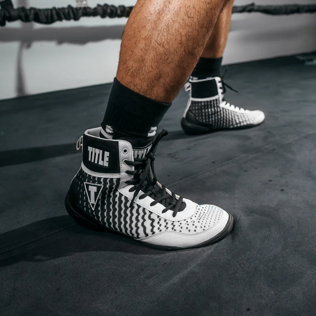 Боксерки Title Boxing Predator II Shoes 2.0 Black White (TBS39-BKWH-11-45) - Фото 5 Боксерки Title Boxing Predator II Shoes 2.0 Black White (TBS39-BKWH-11-45) - зображення 5
