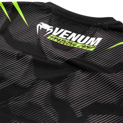 Женский рашгард Venum Training Camp 2.0 Rashguard Long Black Neo Yellow (VENUM-03585-116-M) - Фото 7 Женский рашгард Venum Training Camp 2.0 Rashguard Long Black Neo Yellow (VENUM-03585-116-M) - изображение 7