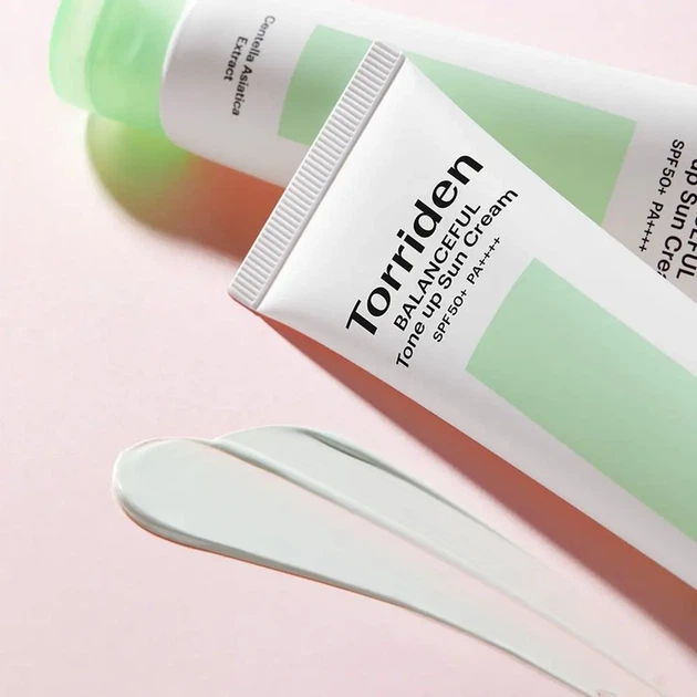 Солнцезащитный тонирующий крем для лица Torriden Balanceful Tone-up Sun Cream SPF 50+ PA++++, 60 мл - Фото 1 Солнцезащитный тонирующий крем для лица Torriden Balanceful Tone-up Sun Cream SPF 50+ PA++++, 60 мл - изображение 1