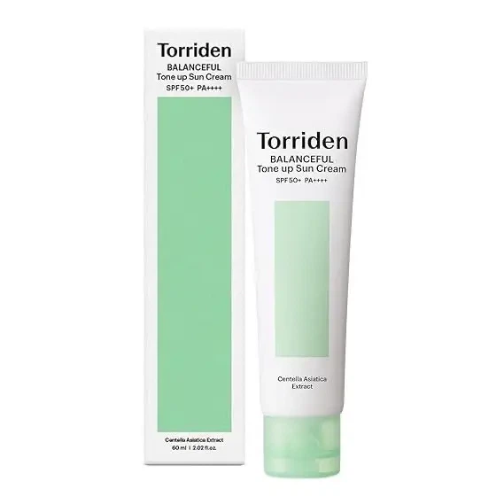 Солнцезащитный тонирующий крем для лица Torriden Balanceful Tone-up Sun Cream SPF 50+ PA++++, 60 мл - Фото 3 Солнцезащитный тонирующий крем для лица Torriden Balanceful Tone-up Sun Cream SPF 50+ PA++++, 60 мл - изображение 3